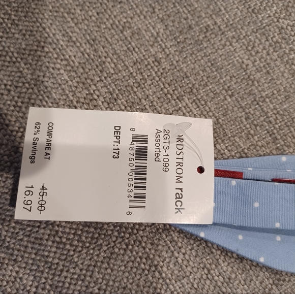 Brand New The Penguin Bow Tie - Picture 3 of 3